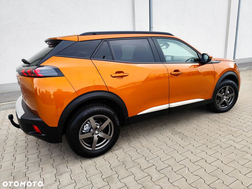 Peugeot 2008 1.2 PureTech Allure S&S - 4