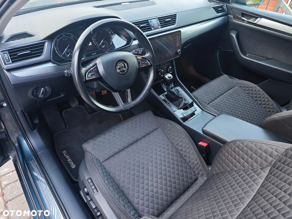 Skoda Superb 2.0 TDI Style - 11