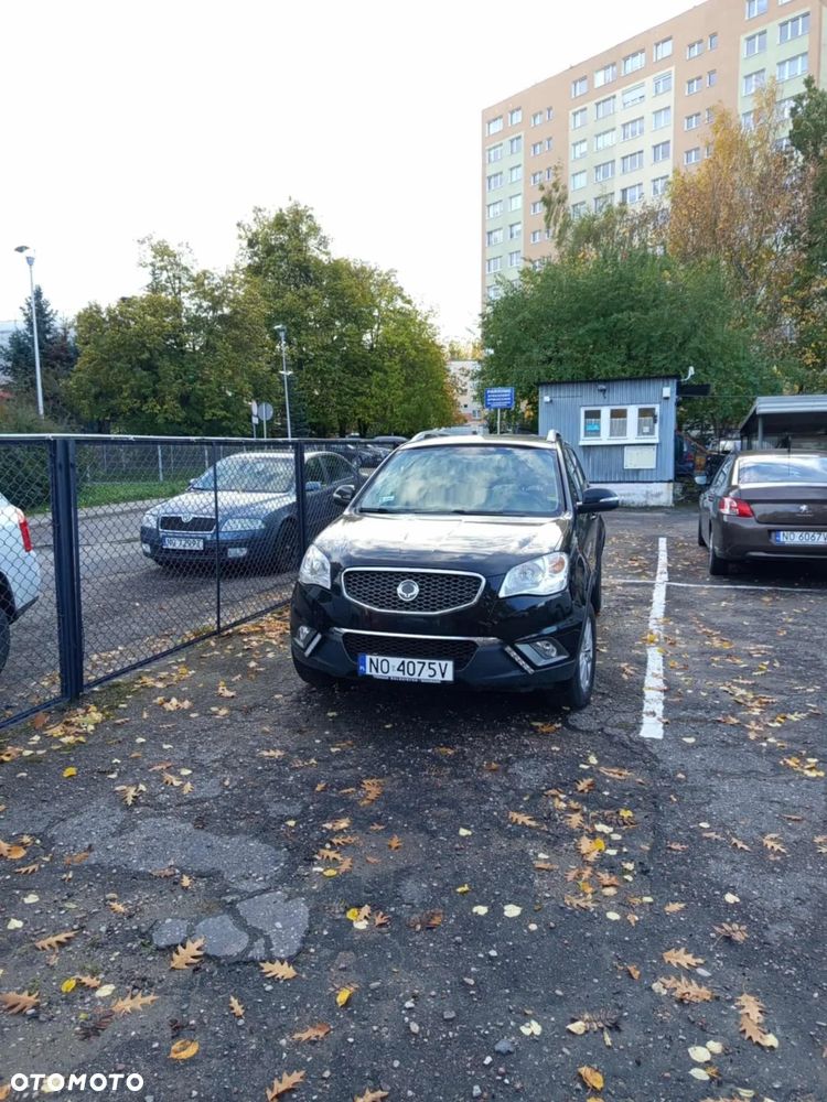 SsangYong/KGM Korando 2.0 E-XDi DPF 4WD Automatik Sapphire - 2