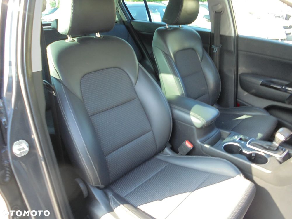 Kia Sportage 1.6 CRDI AWD Eco-Dynamics+ (48V M-H) DCT PLATINUM - 15