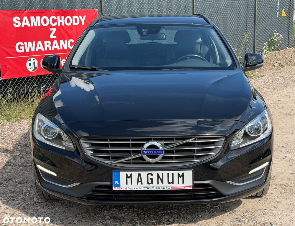 Volvo V60 D3 Drive-E Momentum - 24