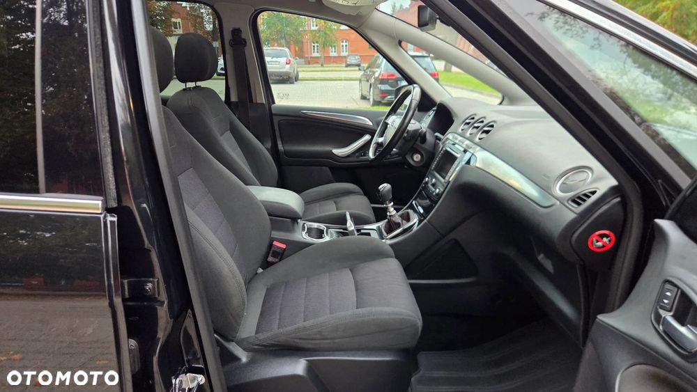 Ford S-Max - 24