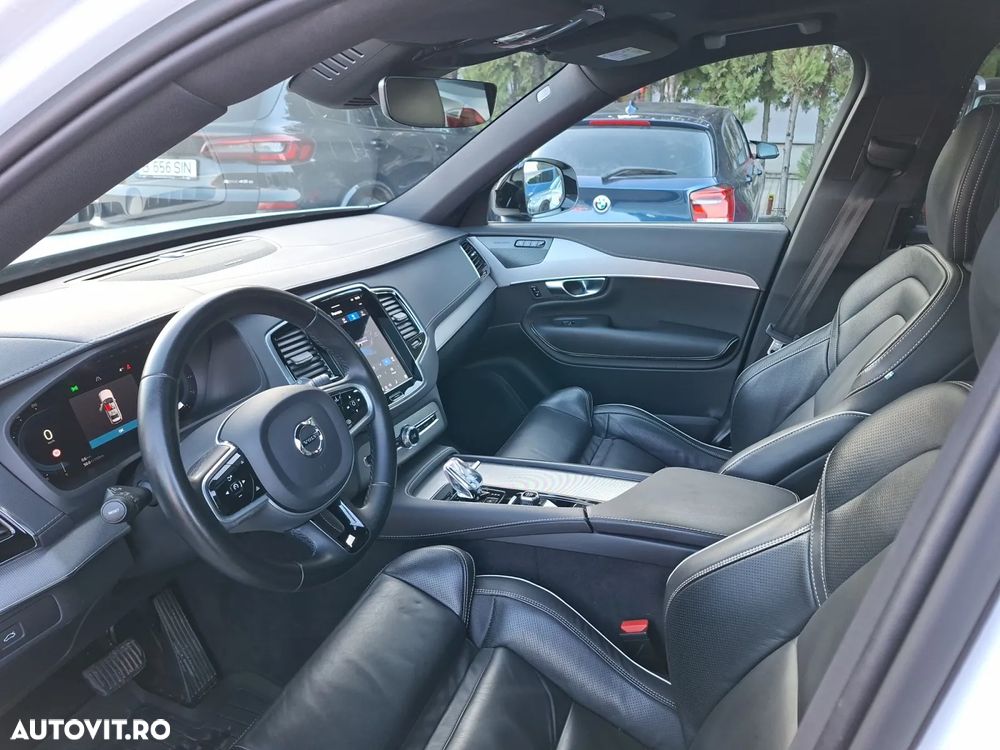 Volvo XC 90 B5 D AWD Plus Dark - 6