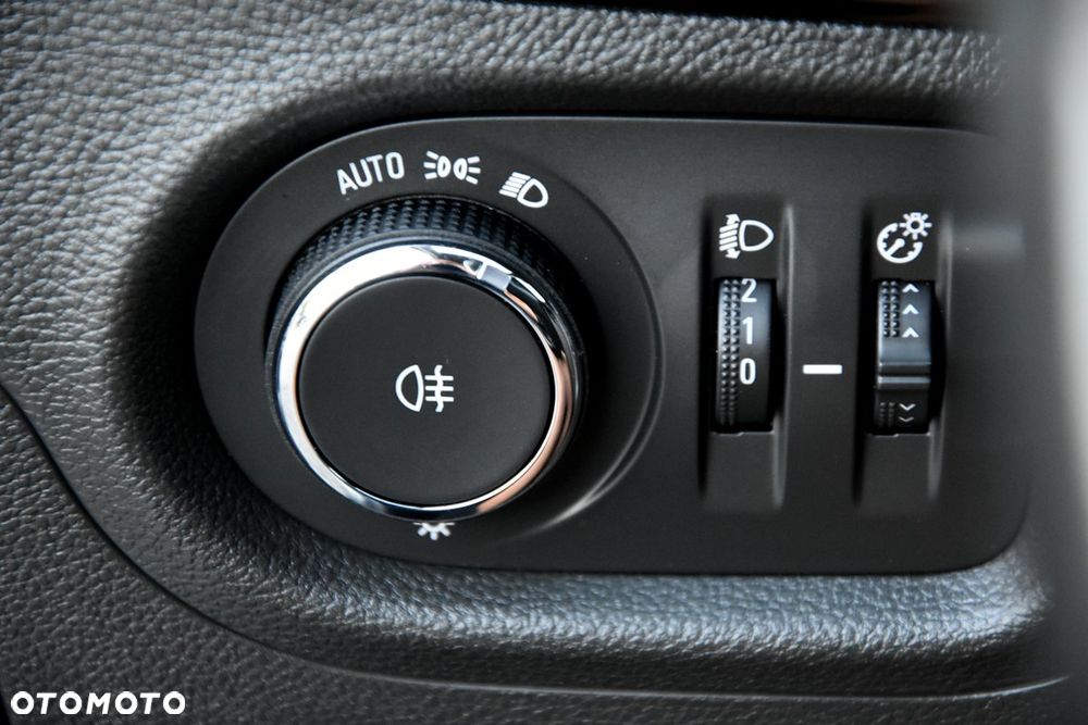 Opel Astra 1.4 T Sport EU6 - 38