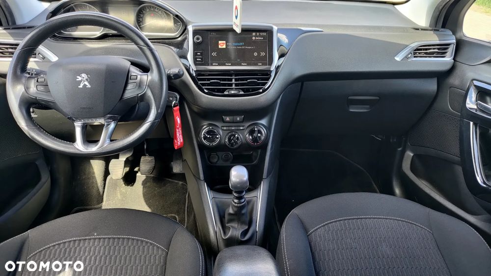 Peugeot 208 BlueHDi 100 Active Pack - 24
