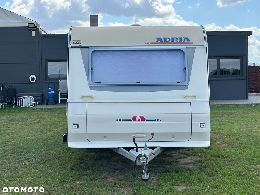 Adria UNICA 462 LU z napędem, markizą i bagażnikiem na rowery. - 8
