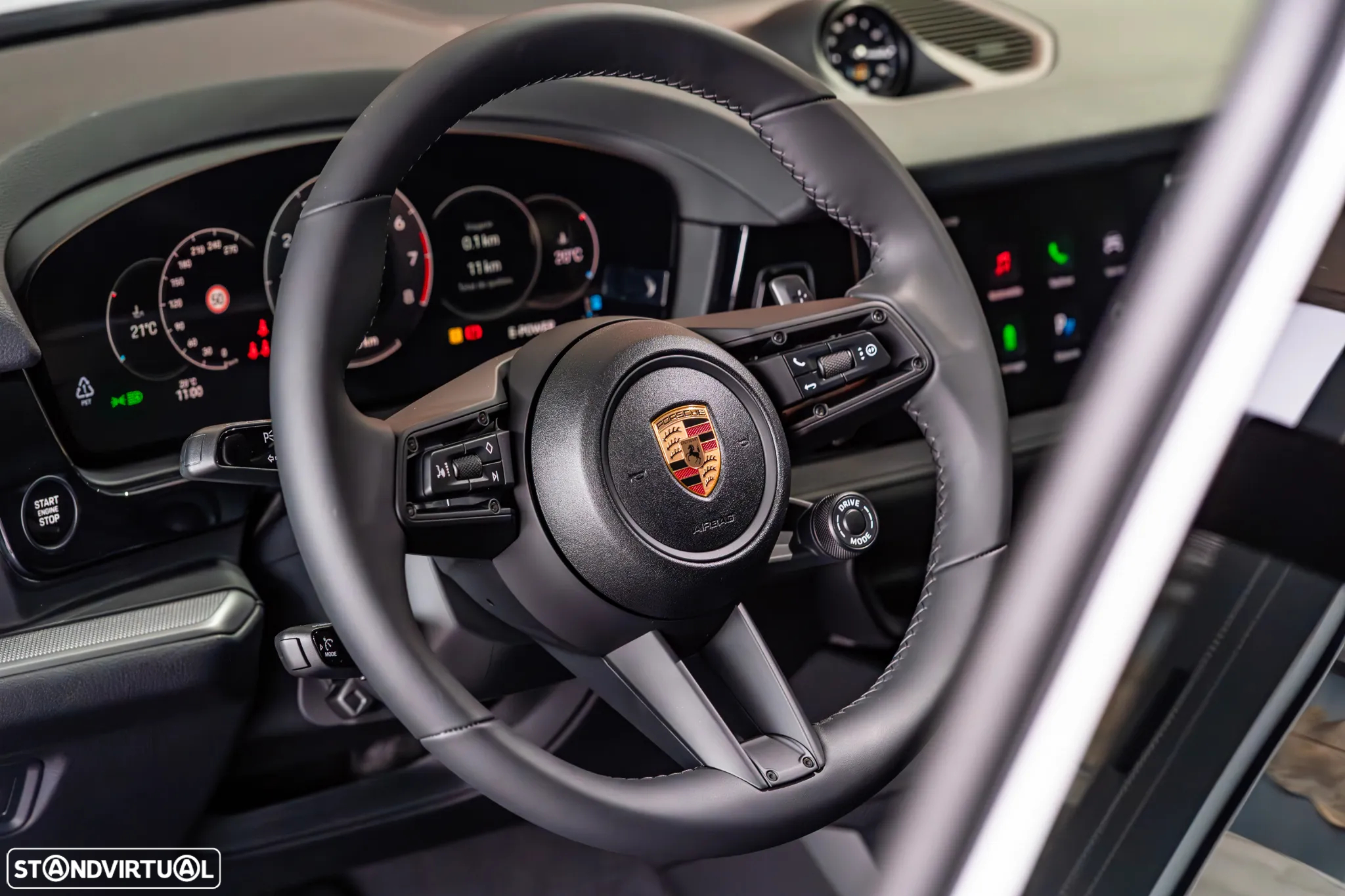 Porsche Cayenne Coupé E-Hybrid - 16
