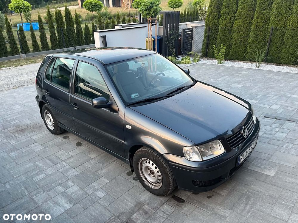 Volkswagen Polo 1.4 Basis - 3