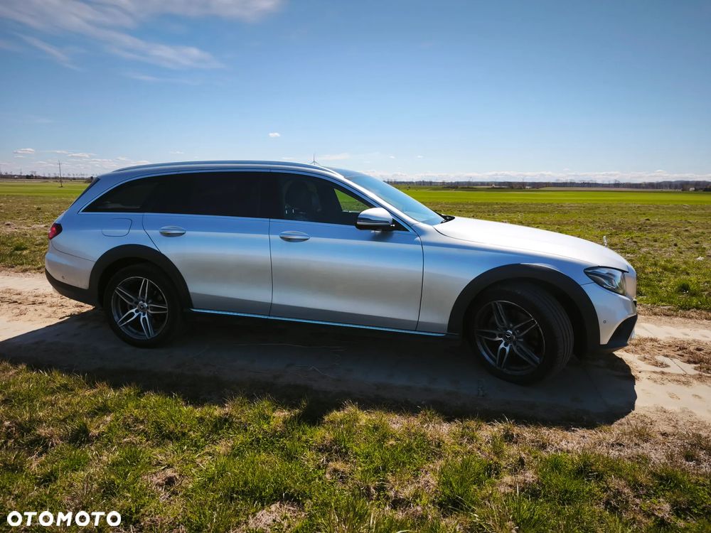 Mercedes-Benz Klasa E 220 d 4Matic 9G-TRONIC - 24