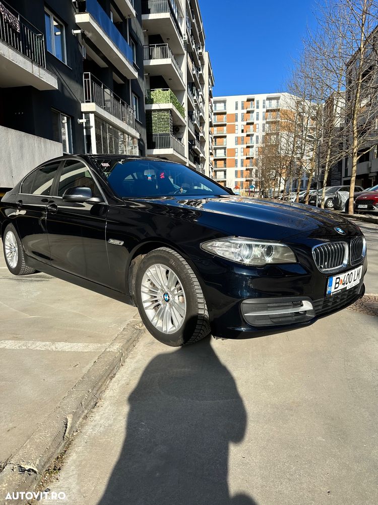 BMW Seria 5 518d Aut. Luxury Line - 1