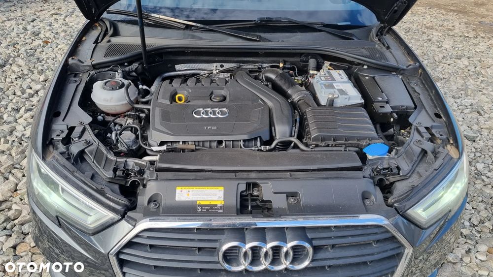 Audi A3 Sportback 35 TFSI S line - 22