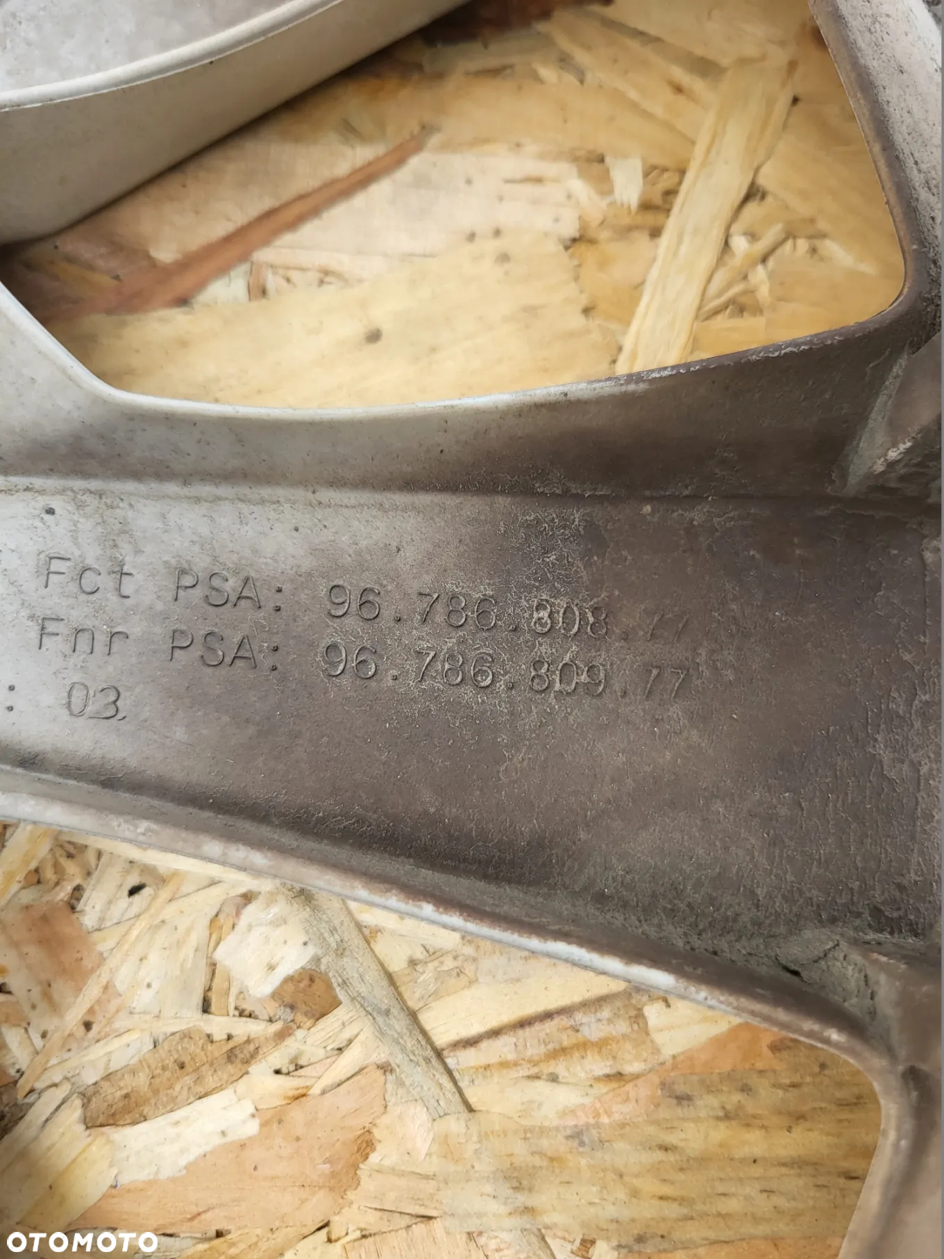 Kołpak 15 " Peugeot 208 - 10