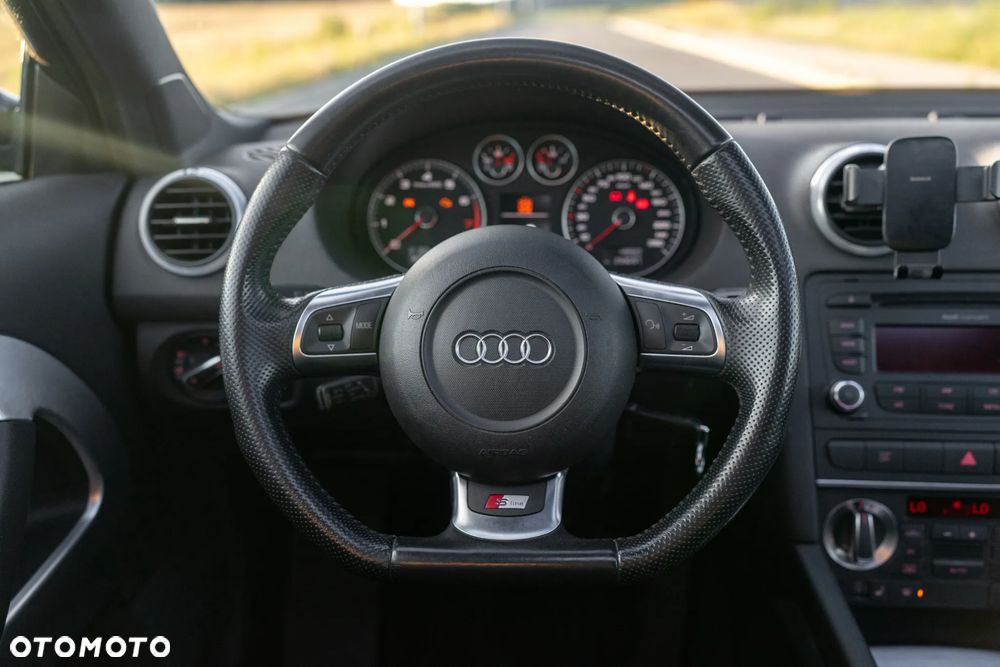 Audi A3 3-drzwiowe 1.8 TFSI S line Sportpaket - 27