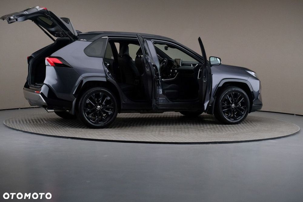 Toyota RAV4 - 6