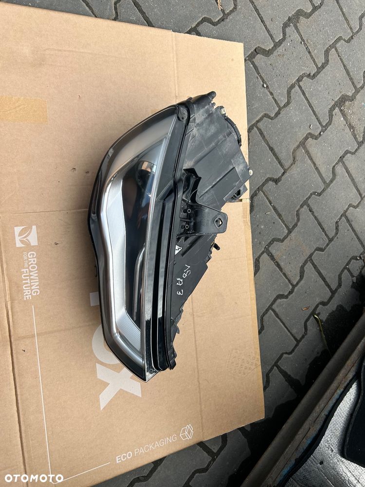 Audi A3 8V lampa prawy przód xenon led europa 8V0941032 kompletna przetwornice - 1