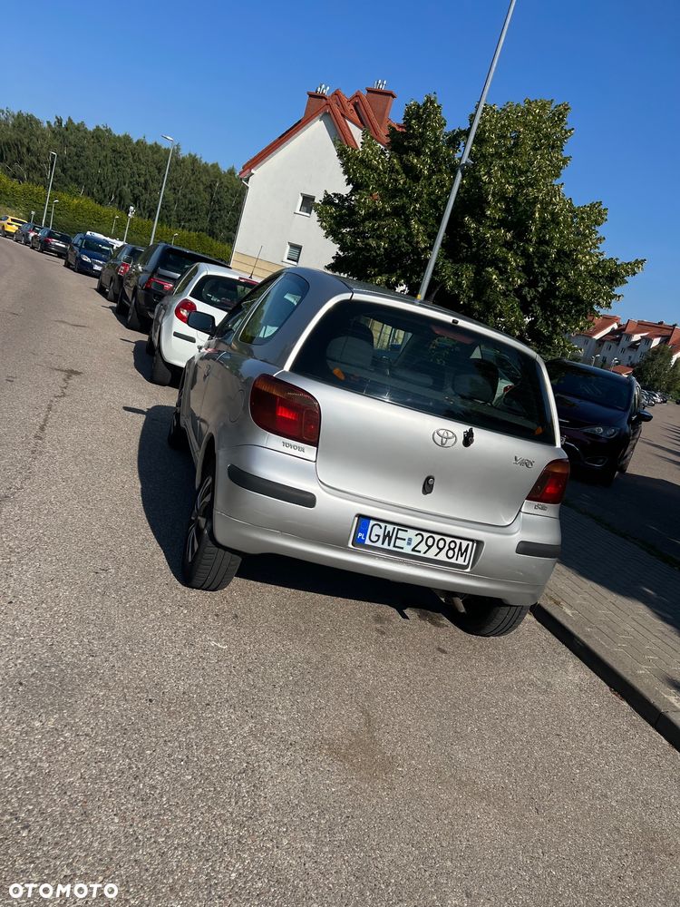 Toyota Yaris 1.4 D-4D Sol - 11