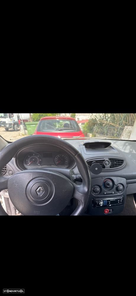 Renault Clio 1.5 dCi Confort - 10