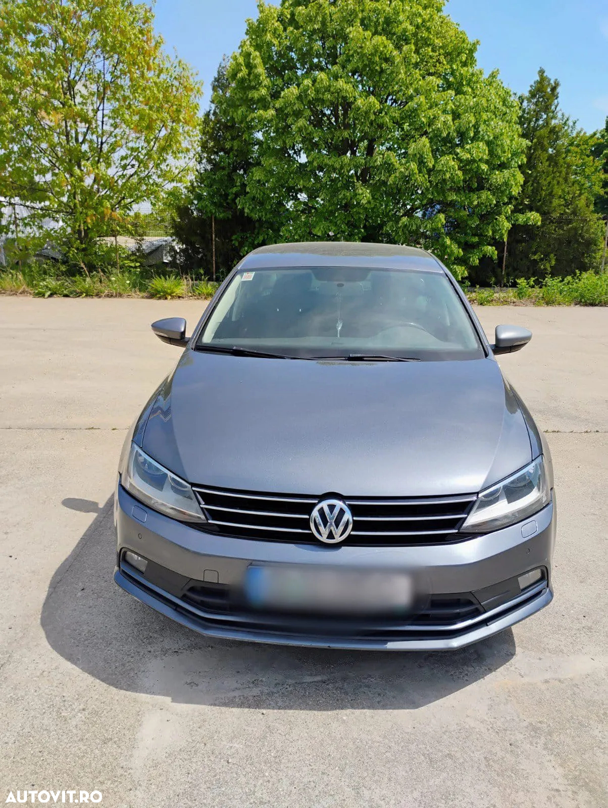 Volkswagen Jetta - 3