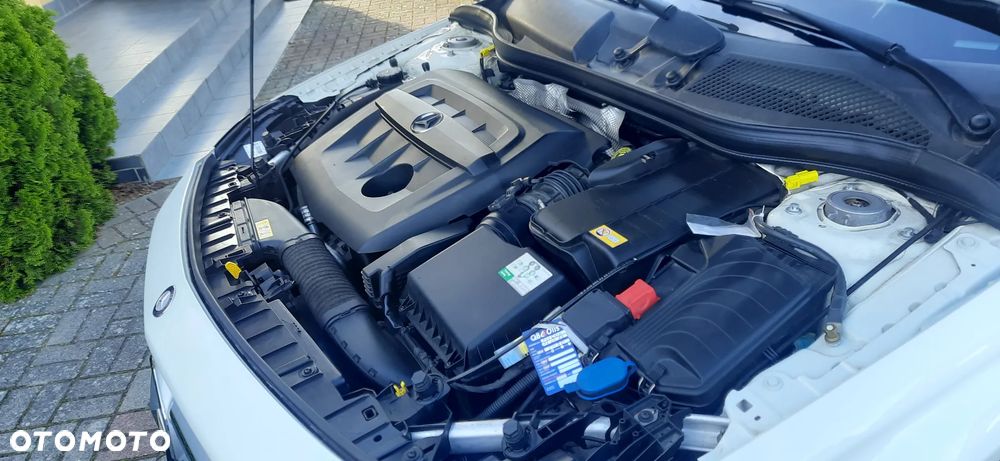 Mercedes-Benz GLA 180 d - 15