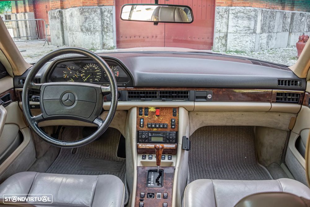 Mercedes-Benz W126 (1979-1992) 560 SEC - 9
