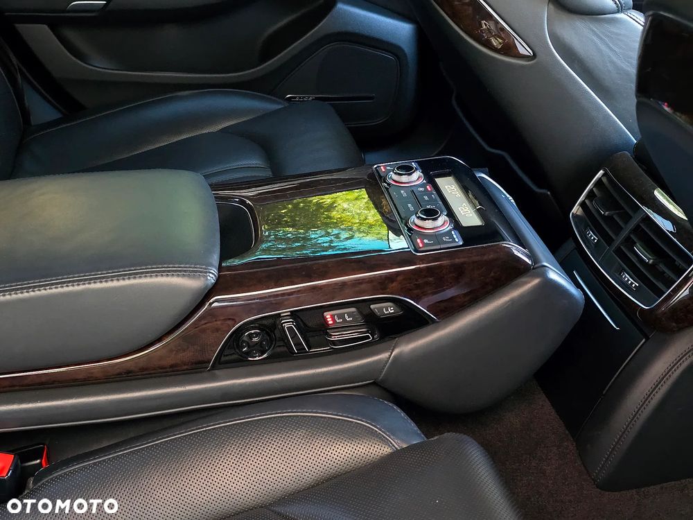 Audi A8 4.2 TDI L Quattro - 10