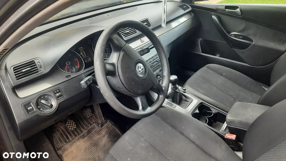 Volkswagen Passat 2.0 TDI Comfortline - 3