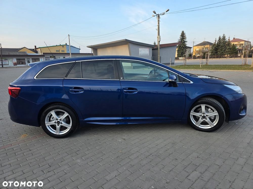 Toyota Avensis Touring Sports 1.8 Multidrive S Comfort - 12