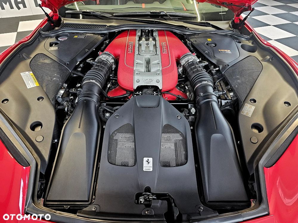 Ferrari 812 Superfast - 27