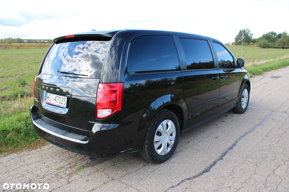 Dodge Grand Caravan - 6