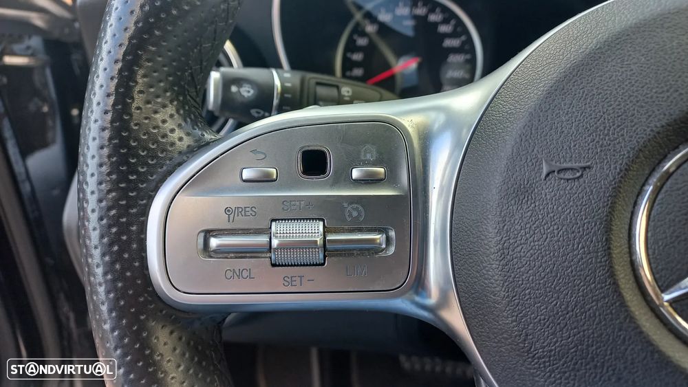 Mercedes-Benz C 300 de AMG Line - 13