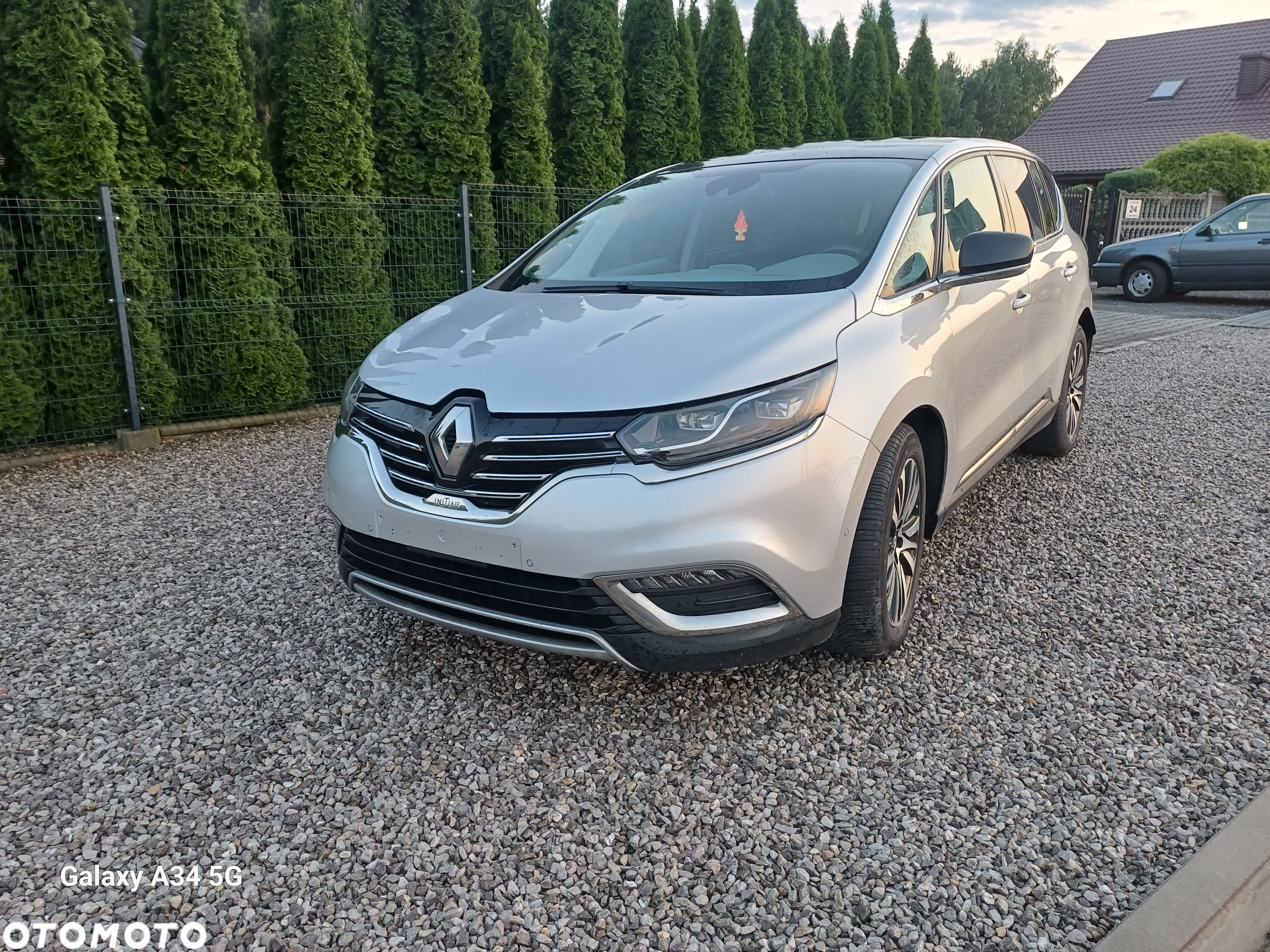 Renault Espace 1.6 dCi Energy Initiale Paris EDC - 2