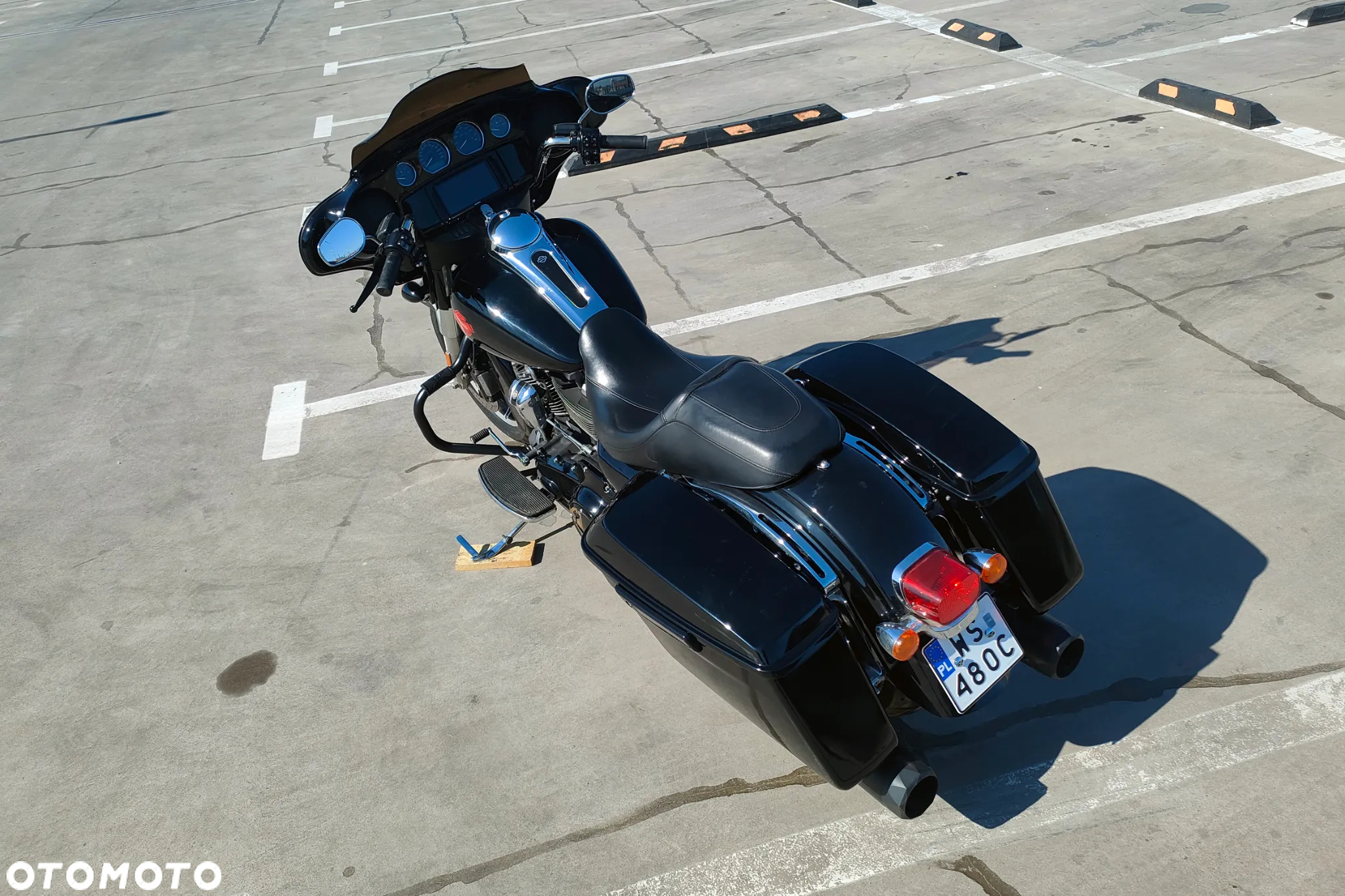 Harley-Davidson FLH Electra Glide - 11