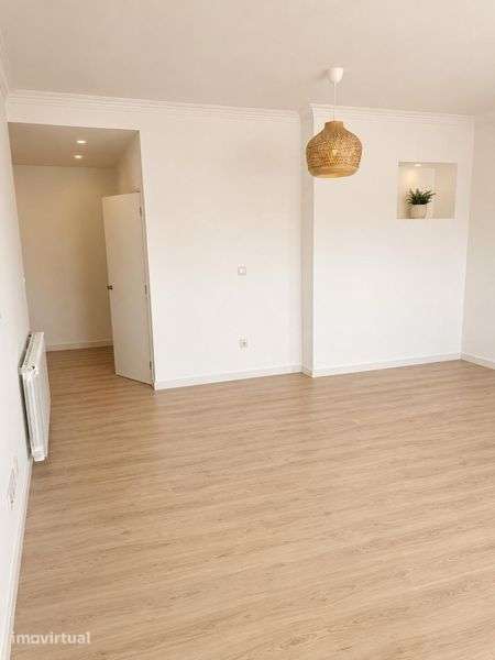 Apartamento T3 para Arrendamento no centro de Meirinhas - Grande imagem: 5/12