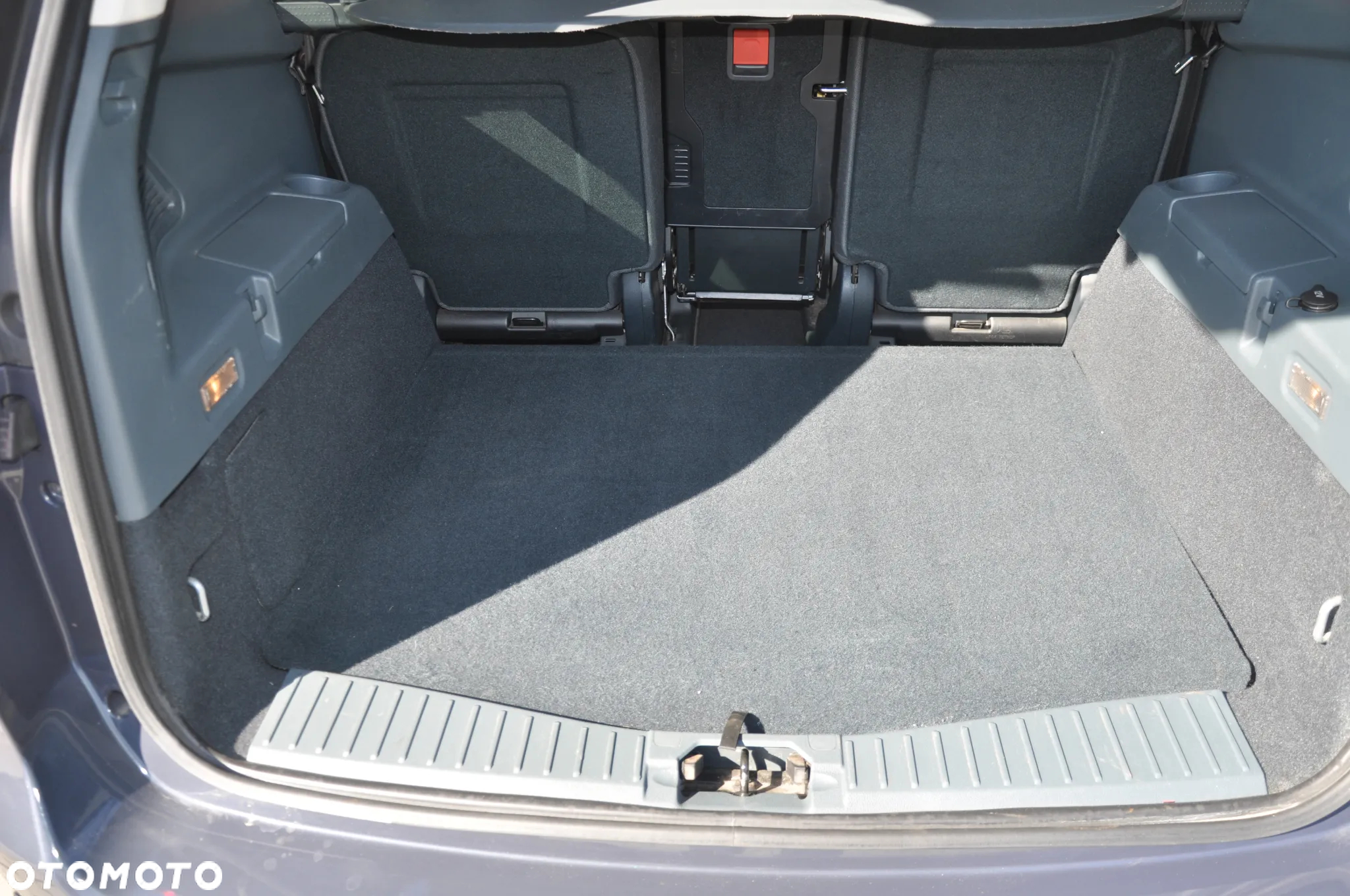 Ford Grand C-MAX 1.0 EcoBoost Start-Stopp-System Champions Edition - 30