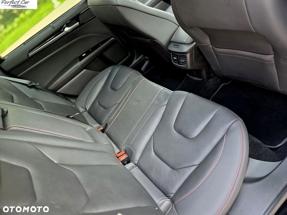 Ford Mondeo SW 2.0 Hybrid ST-Line Plus - 19