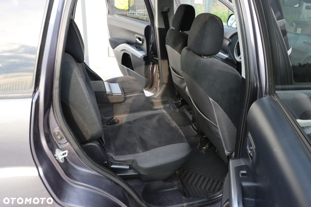 Mitsubishi Outlander 2.0 DID Instyle - 14