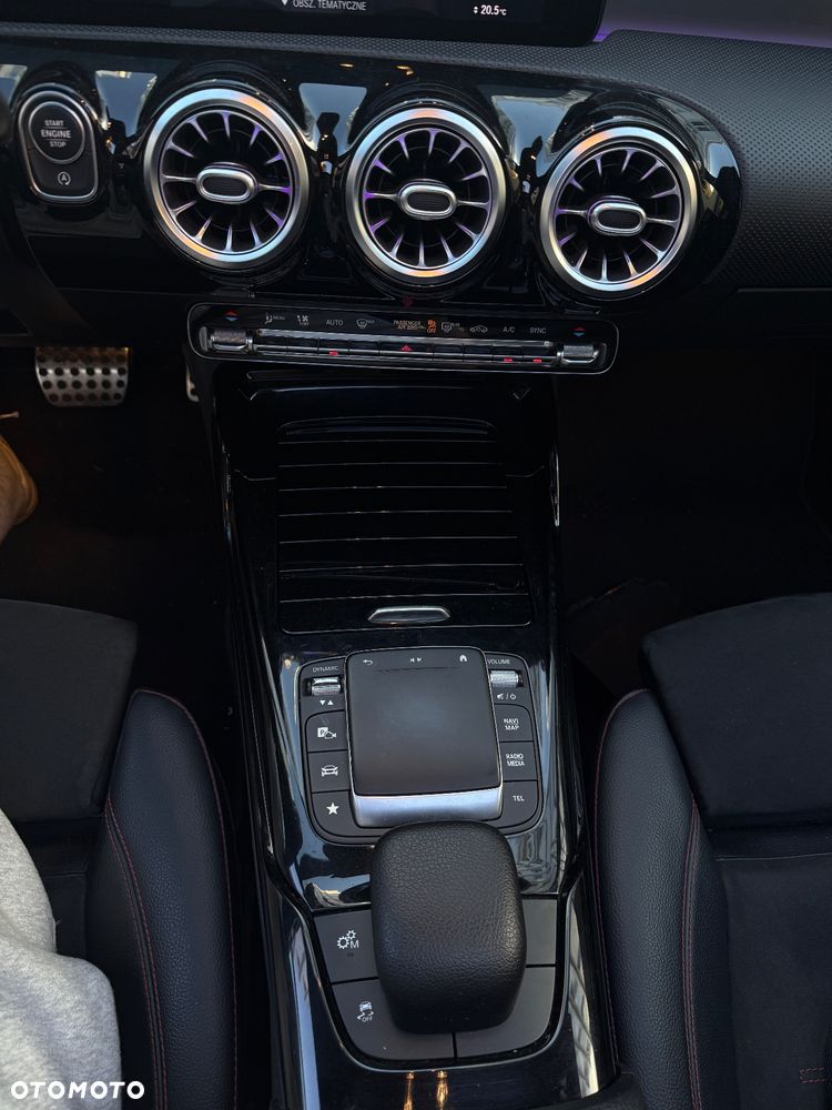 Mercedes-Benz Klasa A 35 AMG 4-Matic 7G-DCT - 9