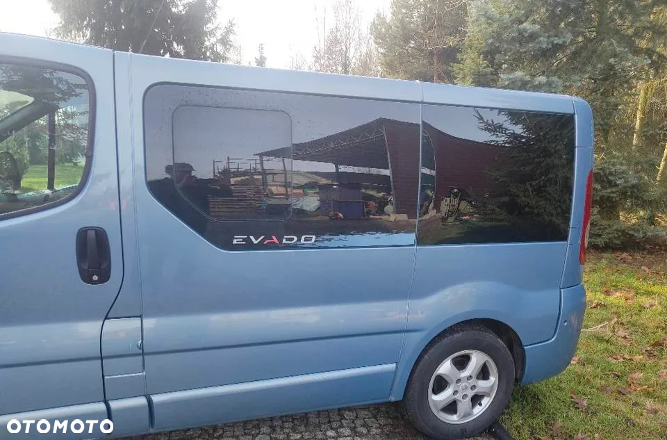 Renault Trafic - 2
