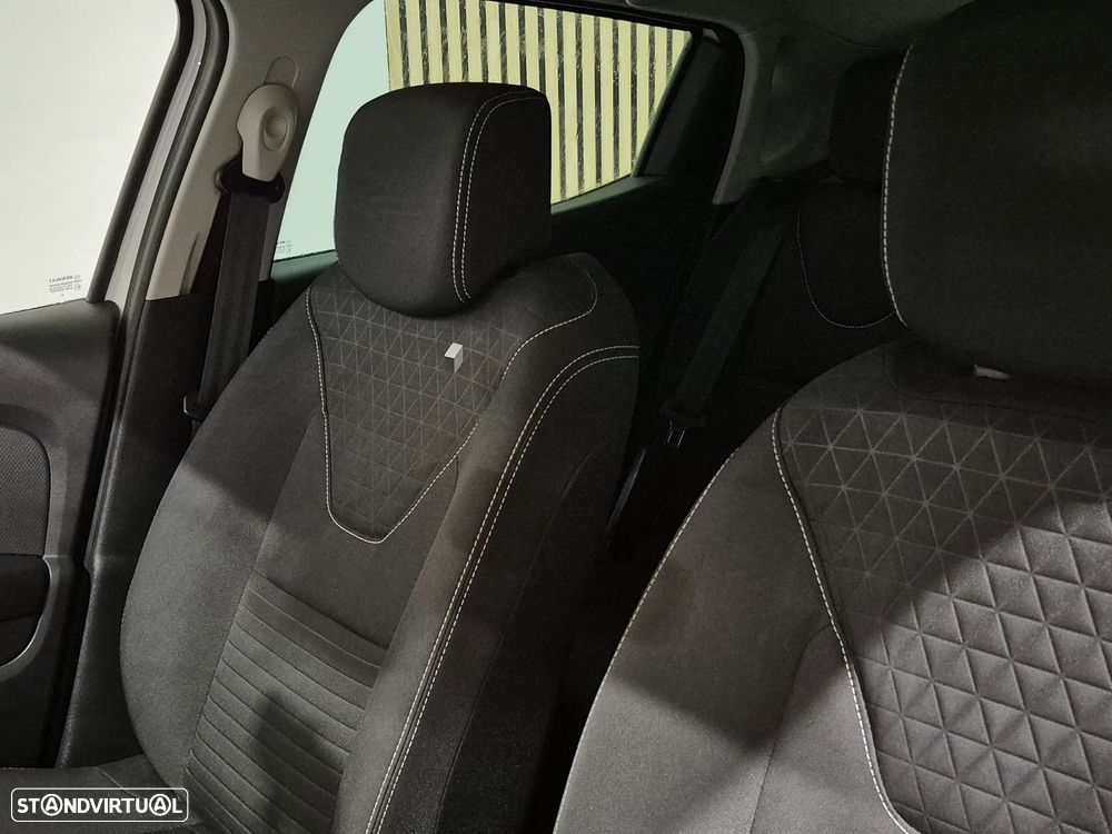 Renault Clio 0.9 TCE Limited - 24