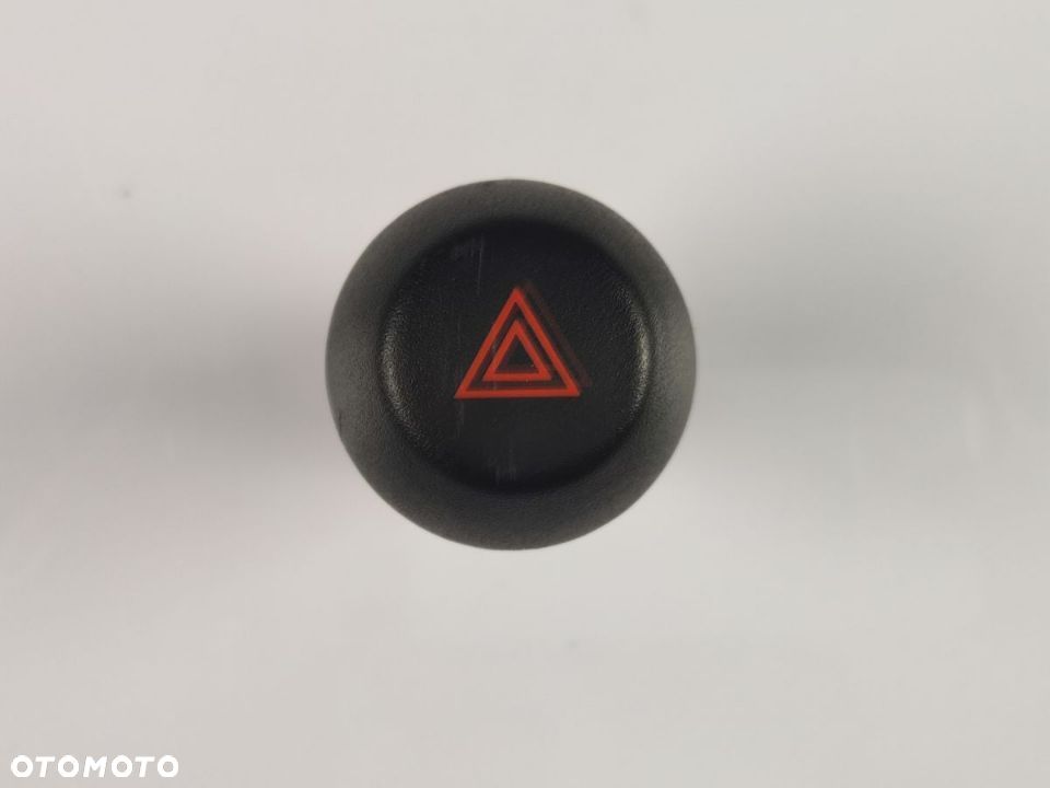 TOYOTA RAV4 2006 2012 rok Włącznik Świateł Awaryjnych - 1