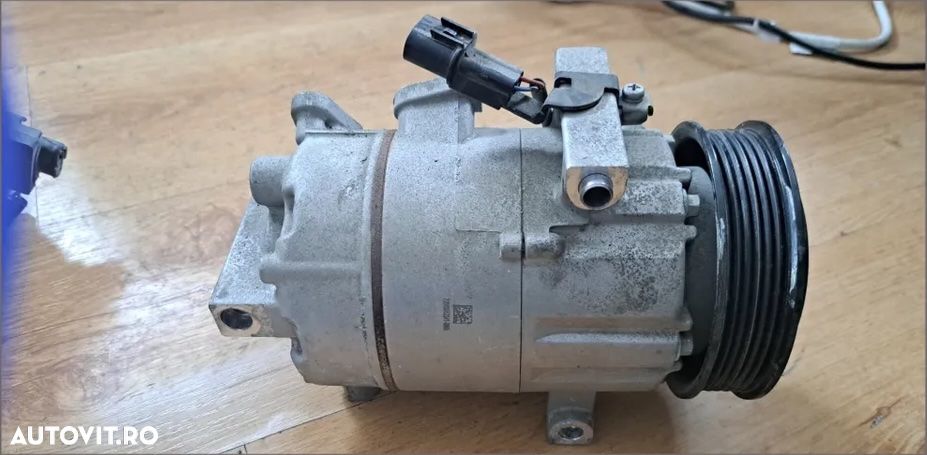 Compresor clima ac aer conditionat climatronic Hyundai i30 1.5i - 2