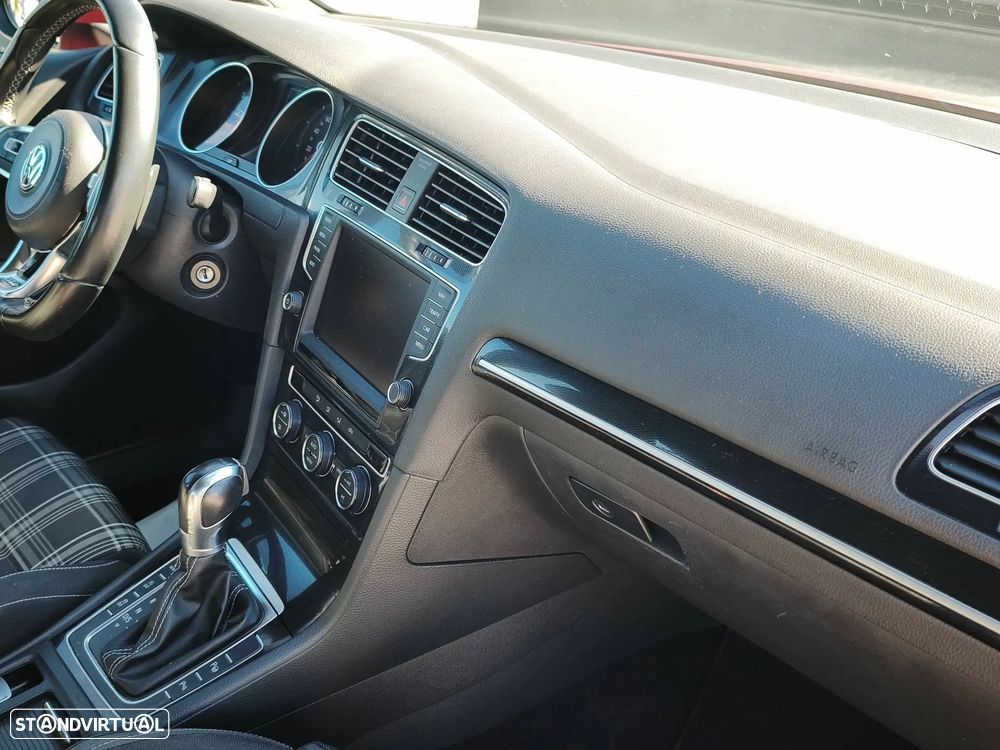 VW Golf 2.0 TDI GTD DSG - 20