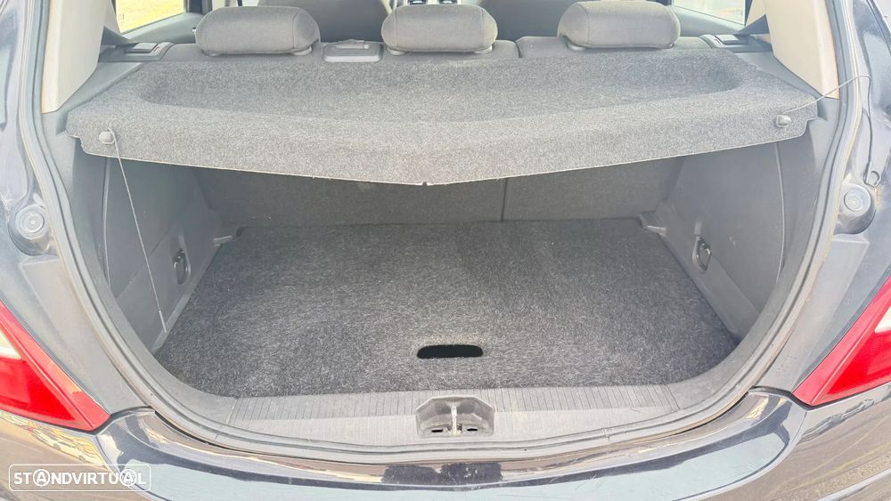 Opel Corsa 1.2 Cosmo - 5