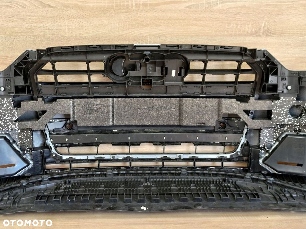 ZDERZAK PRZÓD AUDI A6 C7 LIFT LS9R 64 km - 8