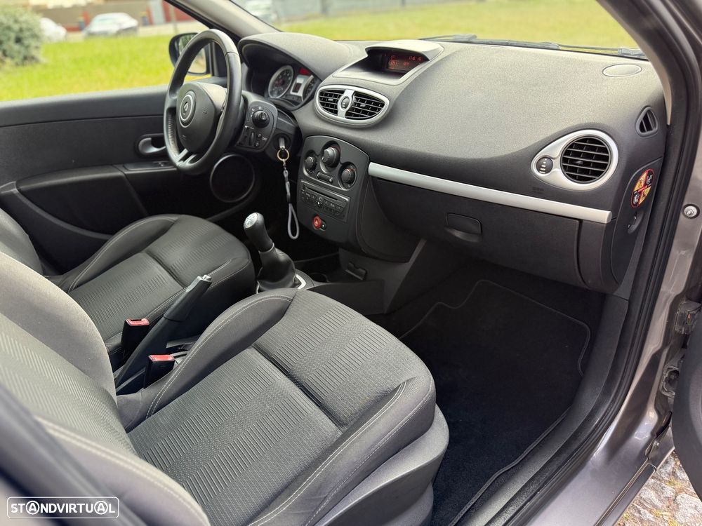 Renault Clio 1.2 16V Dynamique S - 6