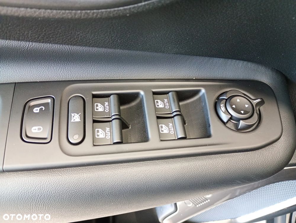 Jeep Renegade 1.5 T4 mHEV North Star FWD S&S DCT - 17