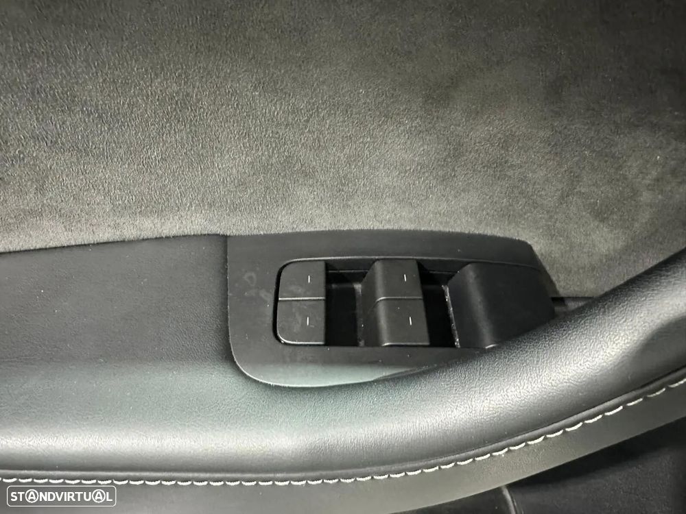 Tesla Model 3 Standard RWD - 44