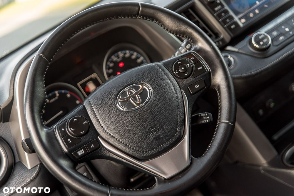 Toyota RAV4 2.0 D-4D Premium 4x2 - 27
