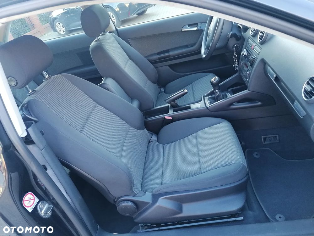 Audi A3 1.6 Attraction - 19