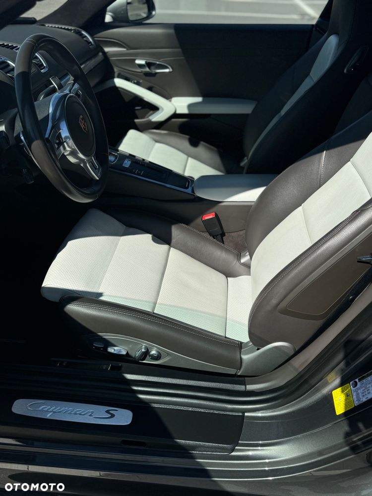 Porsche Cayman - 12